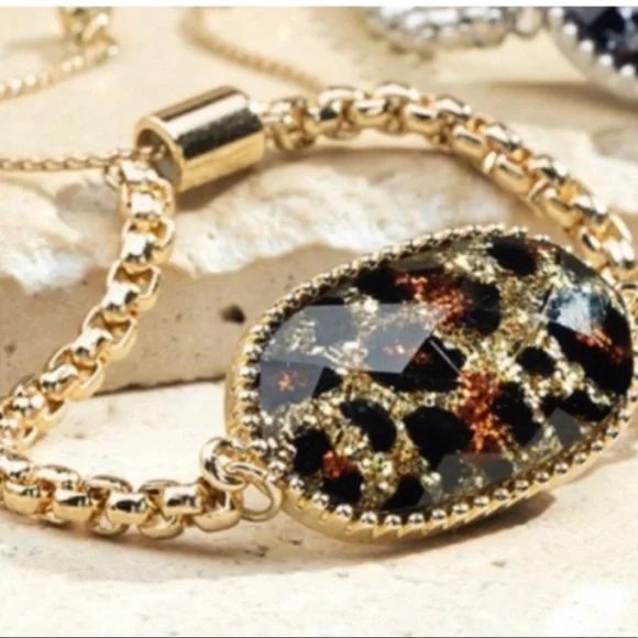 New! Leopard Gold or Silver Glitter Acrylic Glass Look Adjustable Chain Bracelet - Picture 3 of 8